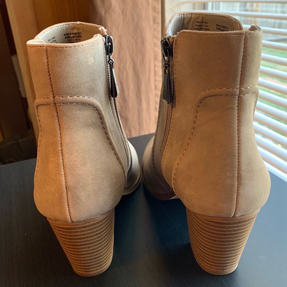 Ankle Boots by Simply Vera -Vera Wang ~ Size 10 ~ Taupe ~ New in Box - Picture 4 of 12